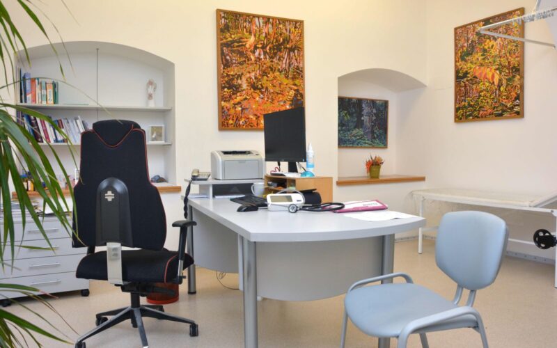 Spolupráce, převzetí ordinace internisty a praktického lékaře
