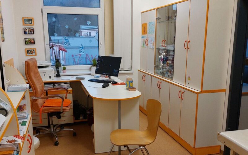 Do ambulance praktického lékaře pro děti a dorost hledám kolegu/kolegyni – pediatra ke střídání v ordinaci na 3 dny v týdnu